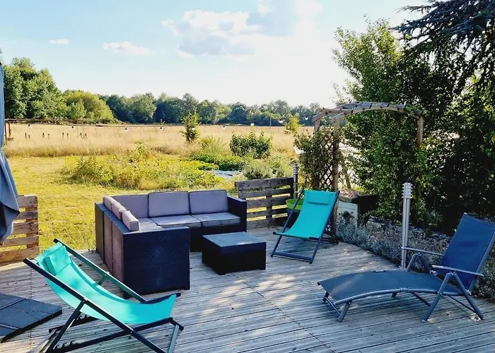 Holiday home Maison Avec Jardin Proche Des Bords De Loire Les Ponts-de-Ce